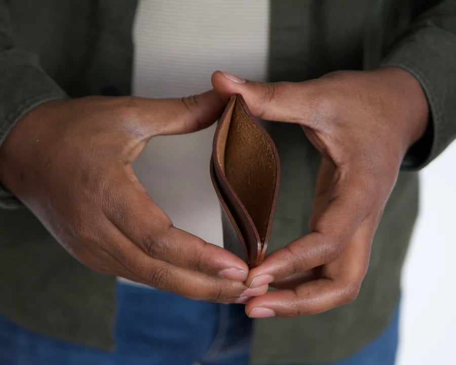 Minimalist Leather Wallet - Dark Brown
